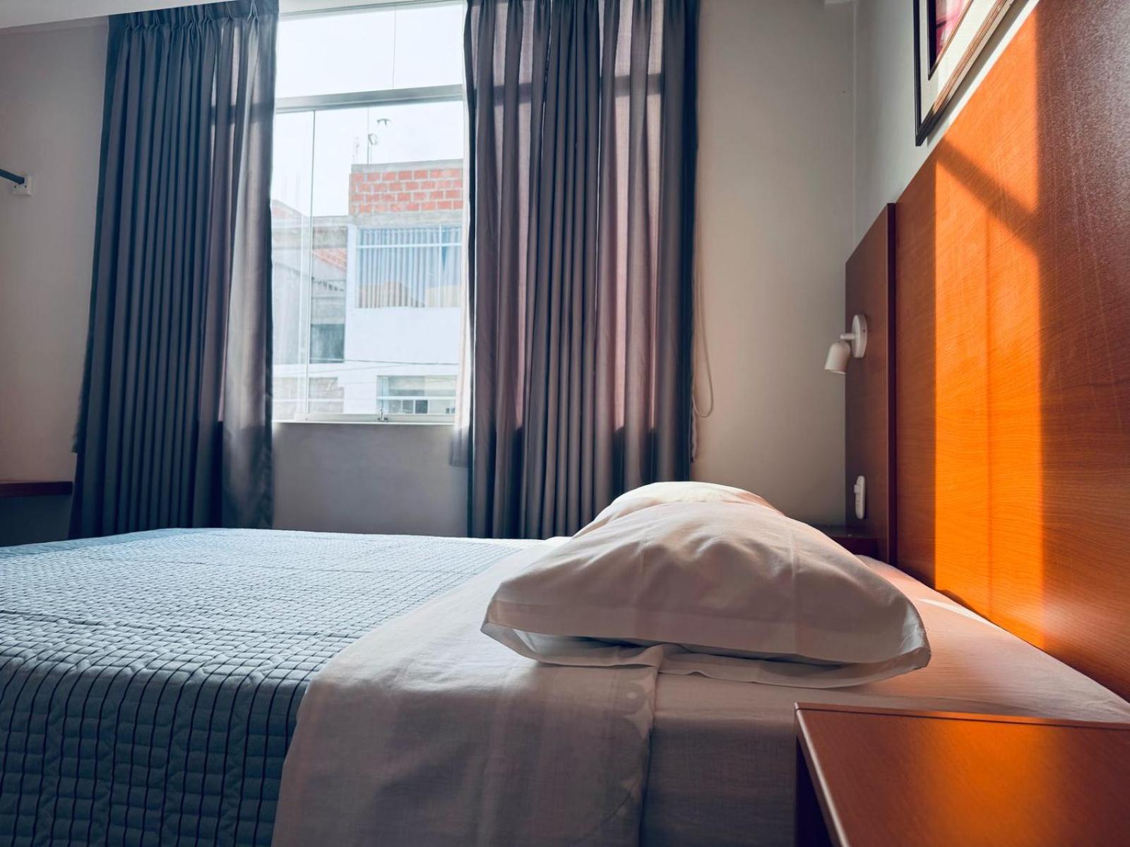 טאקנה Hostal Silpay מראה חיצוני תמונה