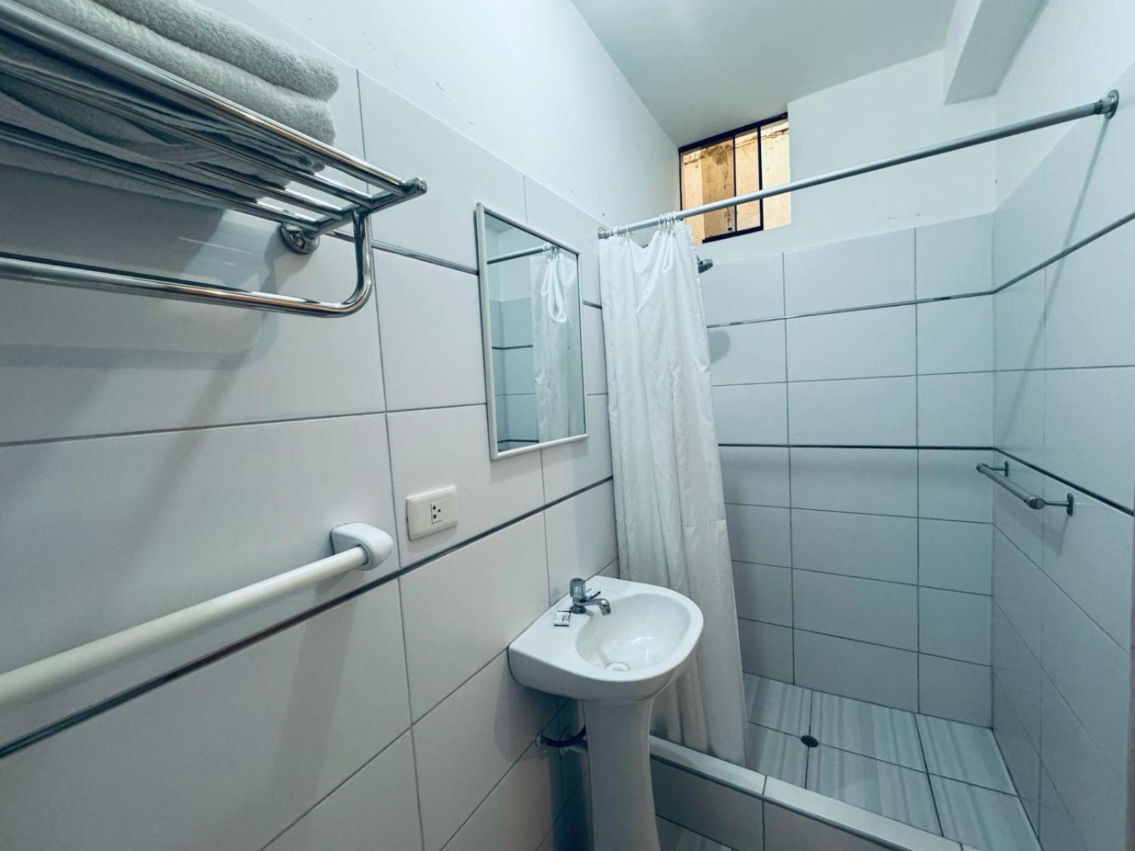 טאקנה Hostal Silpay מראה חיצוני תמונה