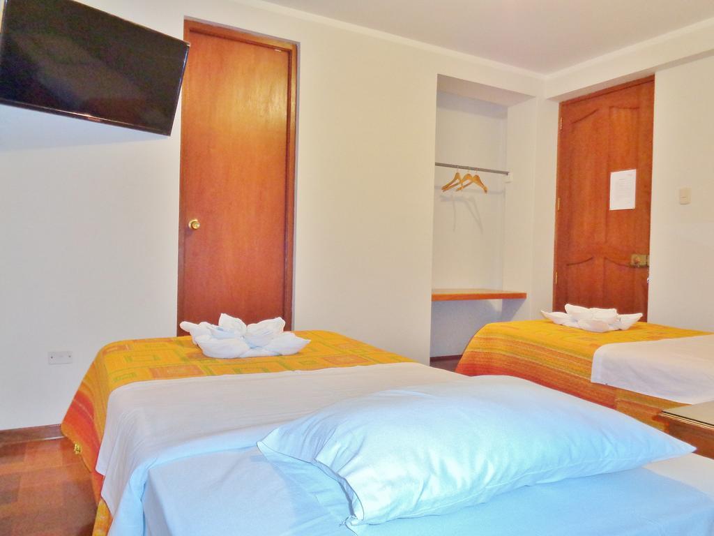 טאקנה Hostal Silpay מראה חיצוני תמונה
