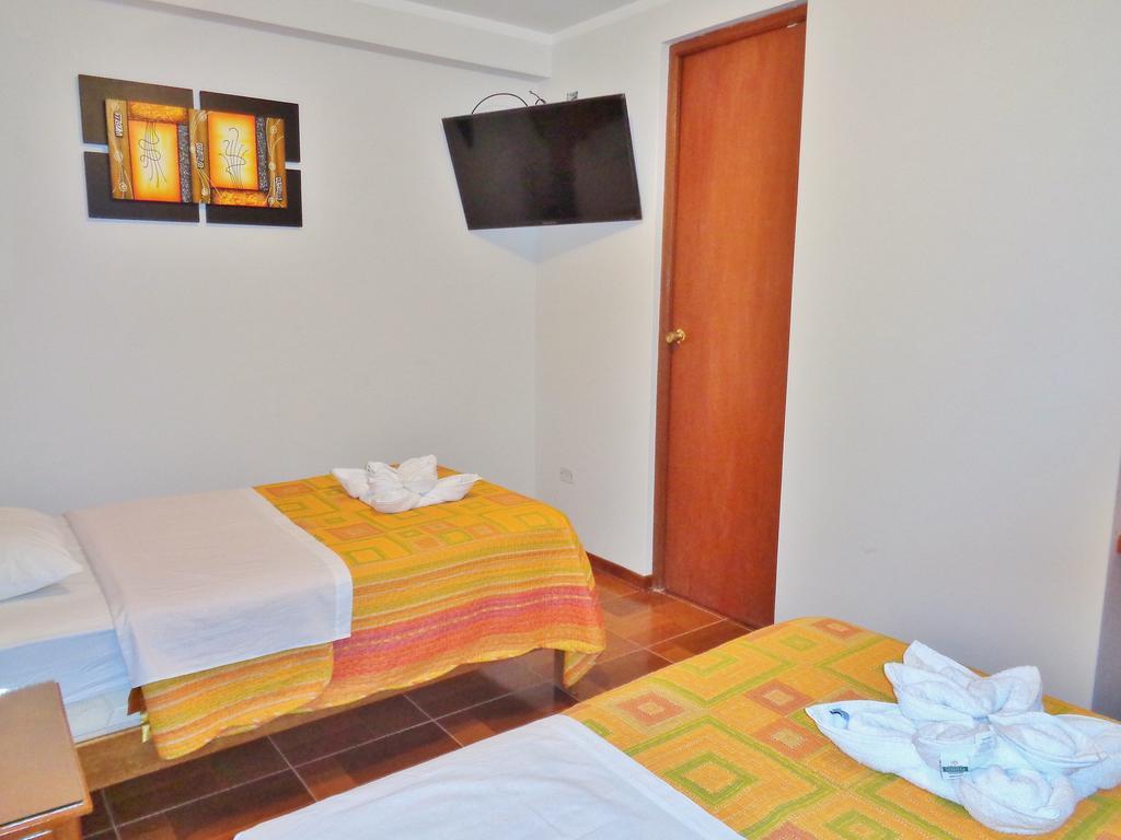 טאקנה Hostal Silpay מראה חיצוני תמונה