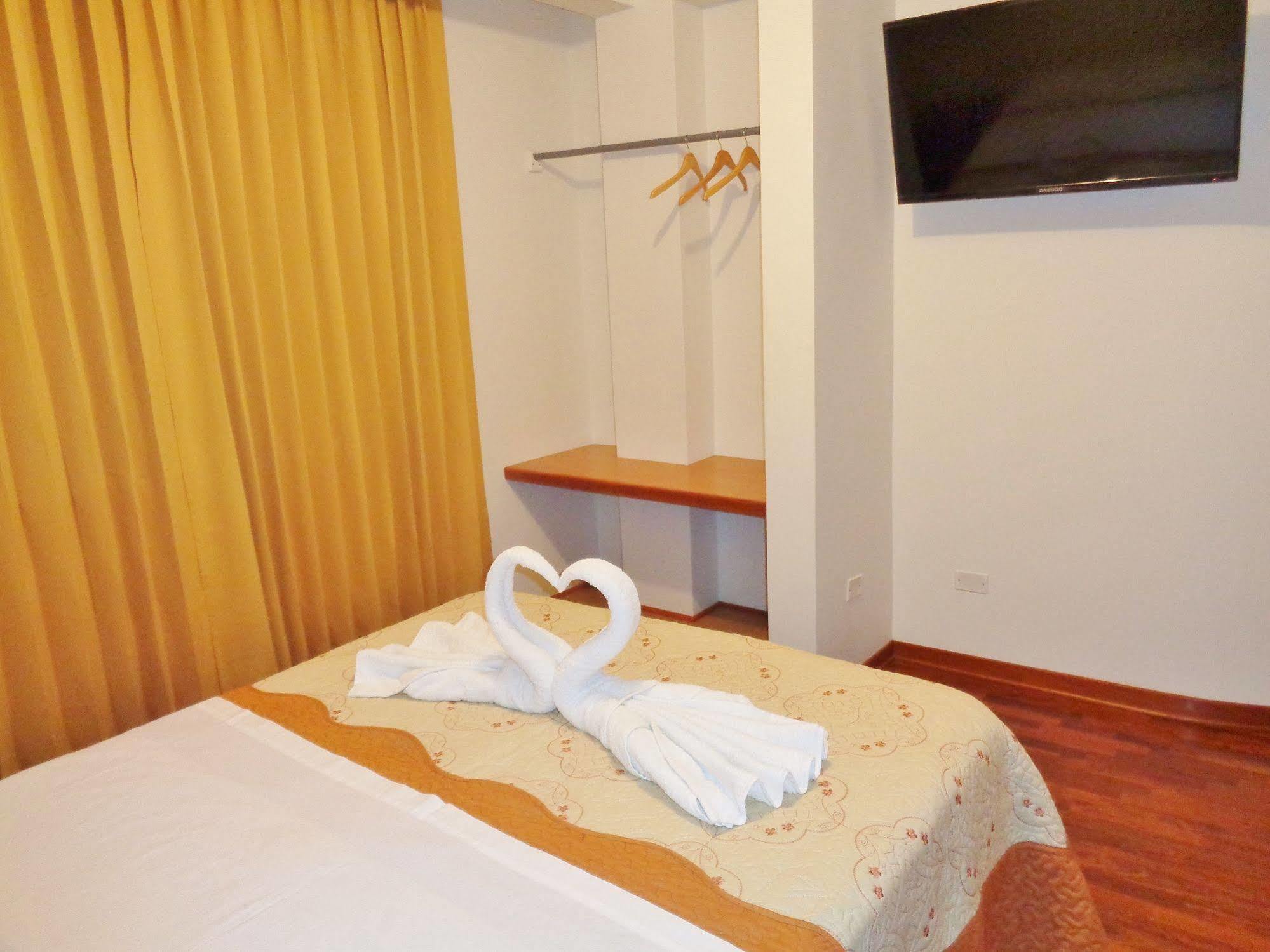 טאקנה Hostal Silpay מראה חיצוני תמונה