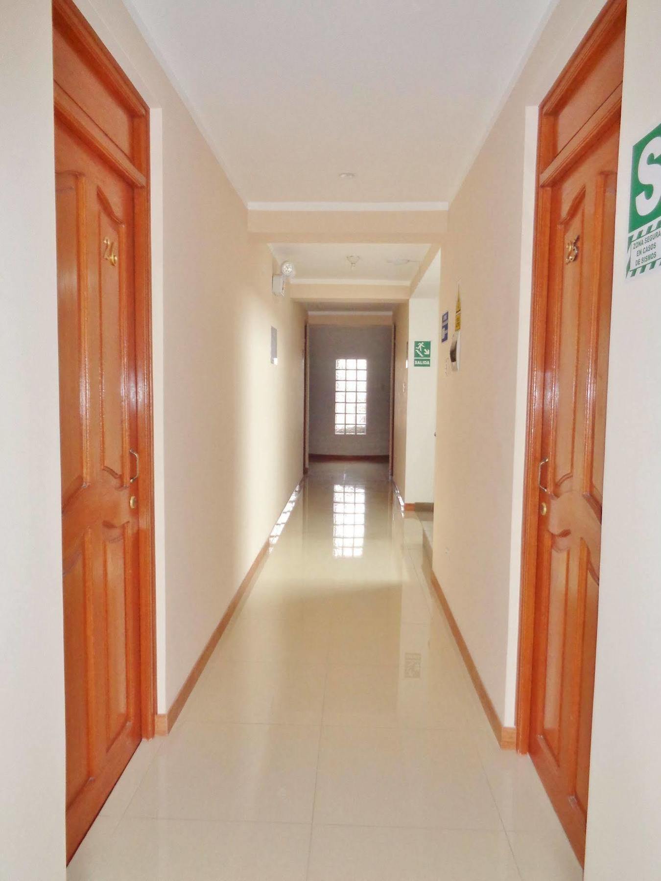 טאקנה Hostal Silpay מראה חיצוני תמונה