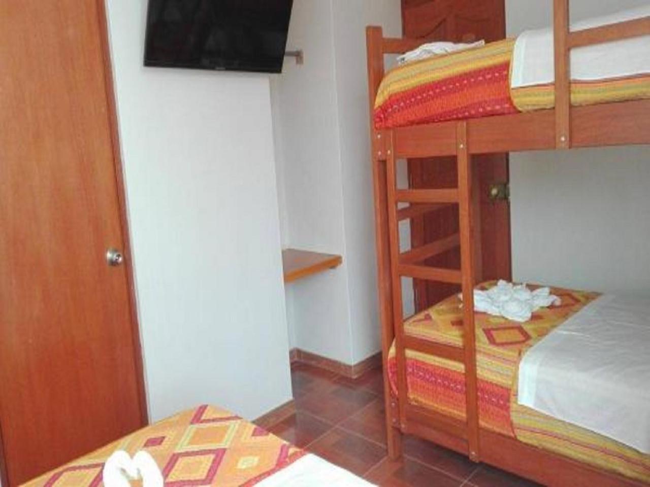 טאקנה Hostal Silpay מראה חיצוני תמונה